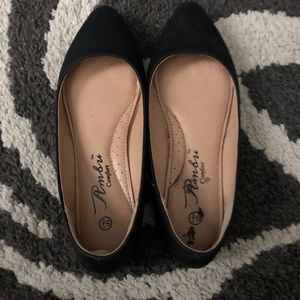 Women’s flats size 5.5